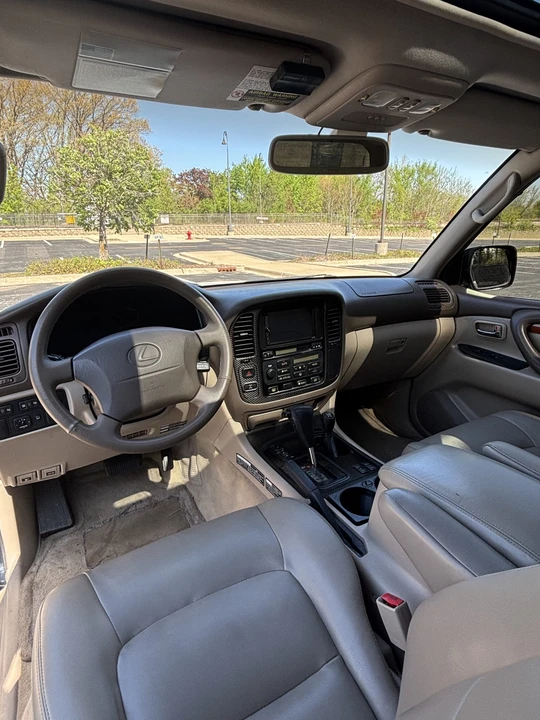 1998 Lexus LX 2nd Gen - Image 20 of 31