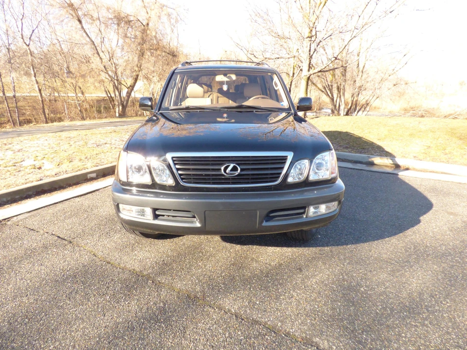 1998 Lexus LX 2nd Gen - Image 25 of 31