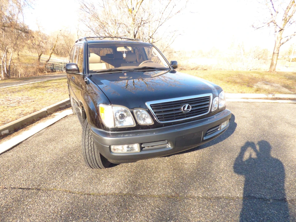 1998 Lexus LX 2nd Gen - Image 22 of 31
