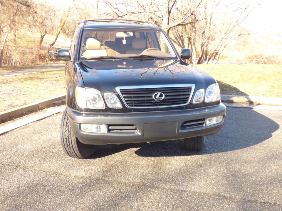 1998 Lexus LX 2nd Gen - Image 23 of 31