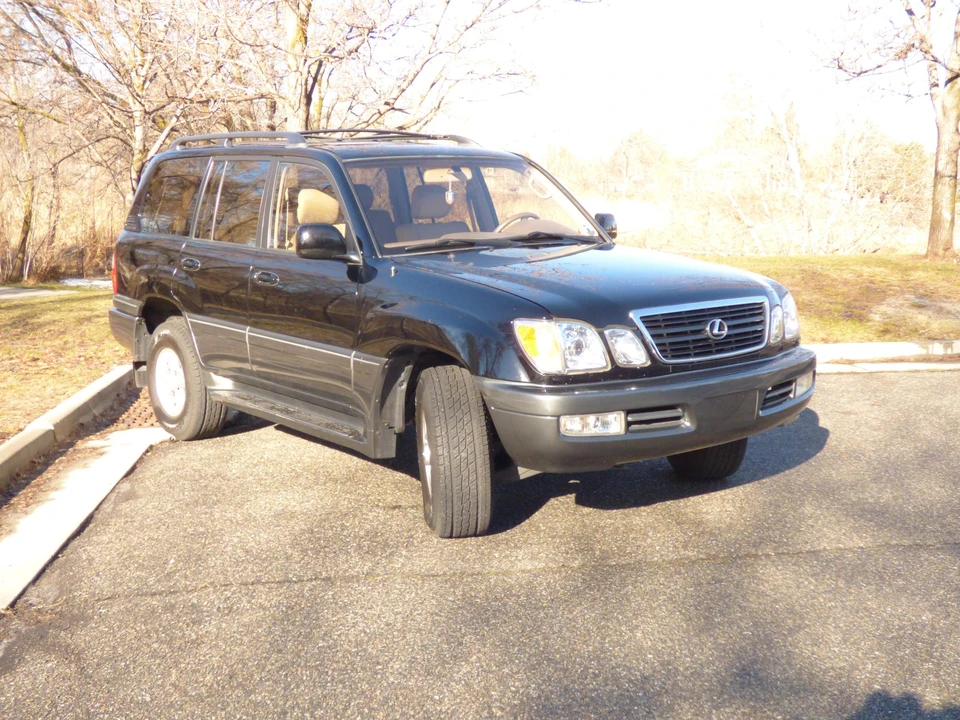 1998 Lexus LX 2nd Gen - Image 20 of 31