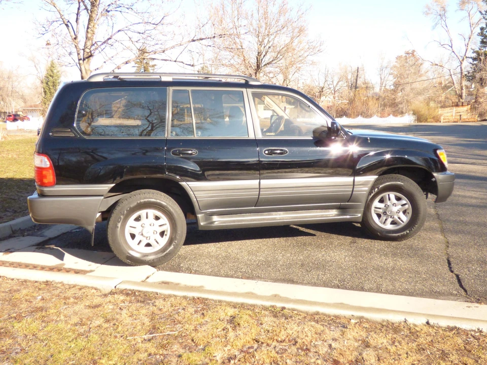 1998 Lexus LX 2nd Gen - Image 16 of 31