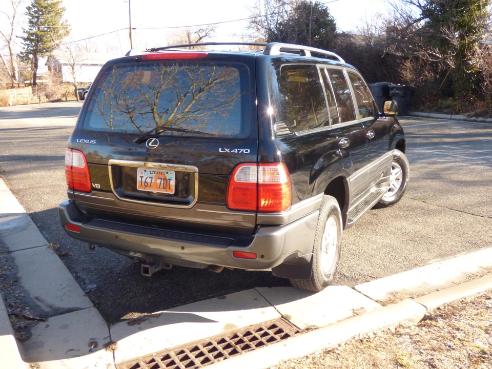 1998 Lexus LX 2nd Gen - Image 13 of 31