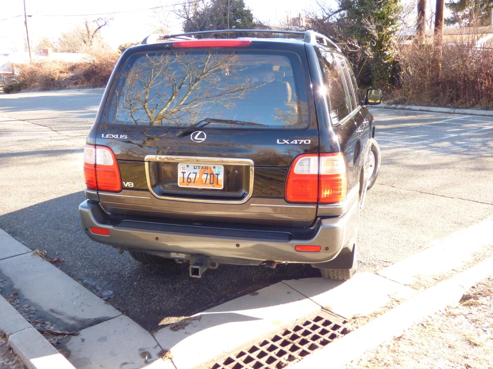 1998 Lexus LX 2nd Gen - Image 12 of 31