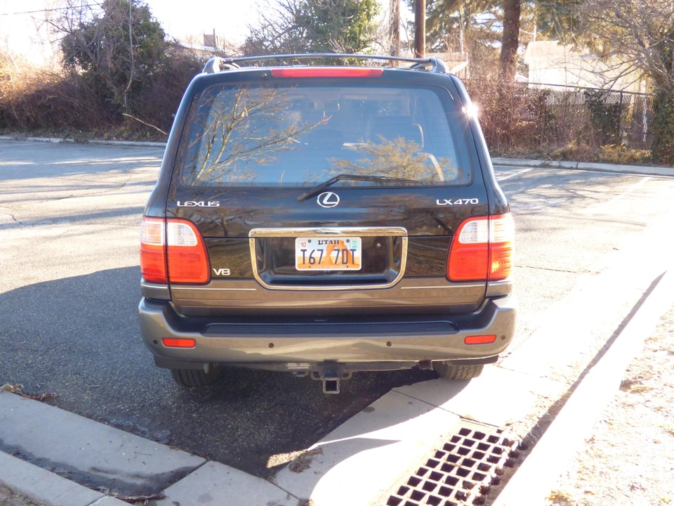 1998 Lexus LX 2nd Gen - Image 11 of 31