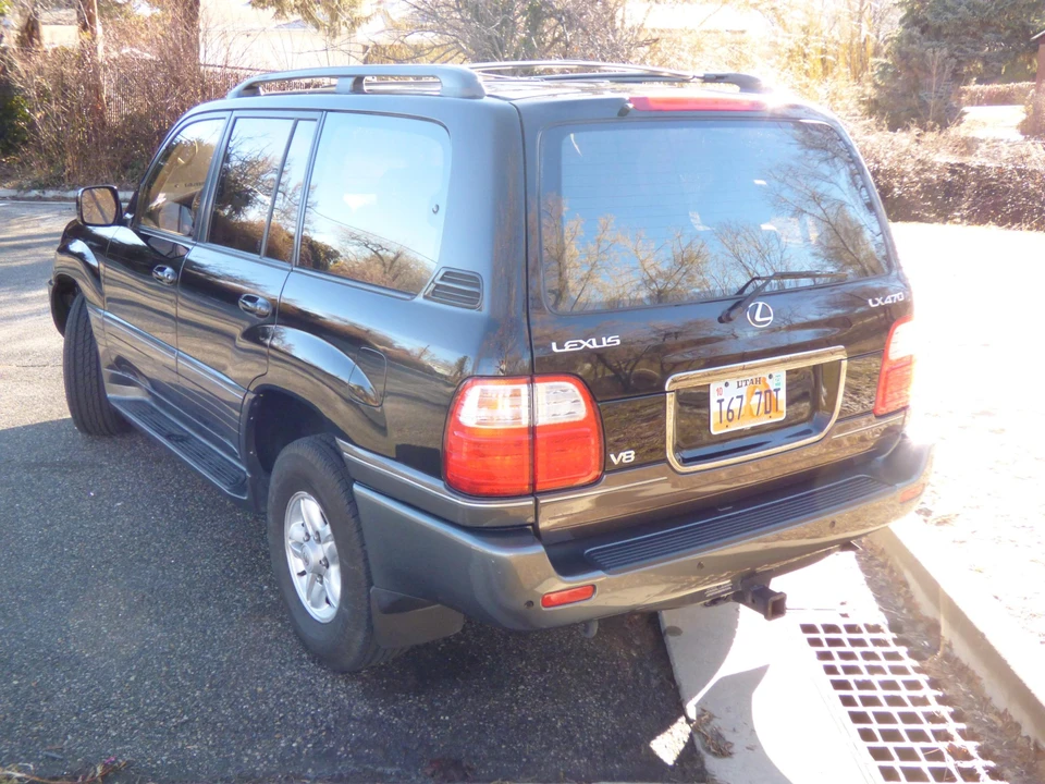 1998 Lexus LX 2nd Gen - Image 9 of 31