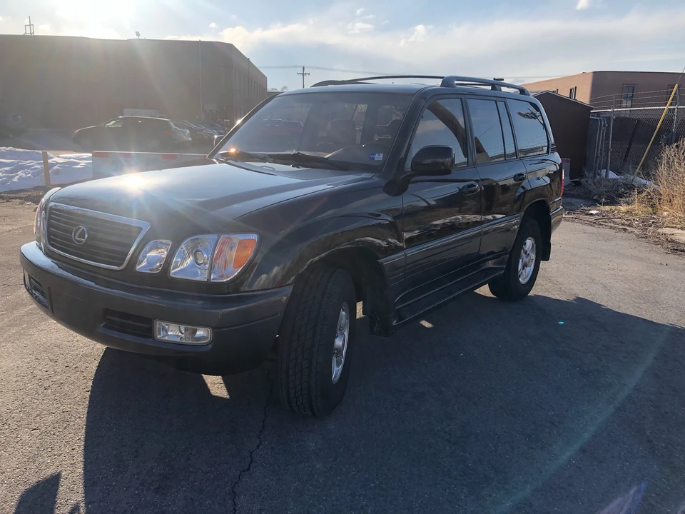1998 Lexus LX 2nd Gen - Image 29 of 31
