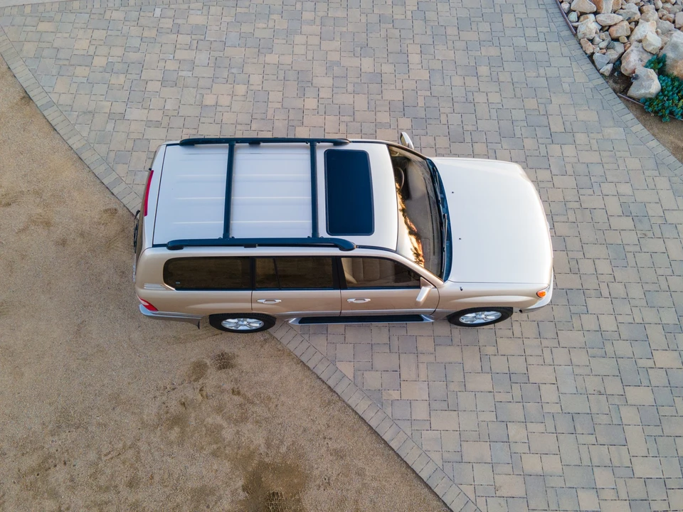 1998 Lexus LX 2nd Gen - Image 19 of 31