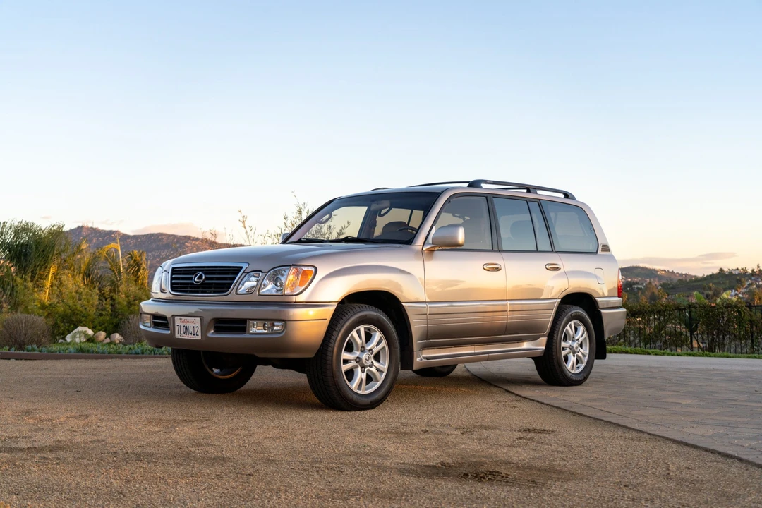 1998 Lexus LX 2nd Gen - Image 3 of 31