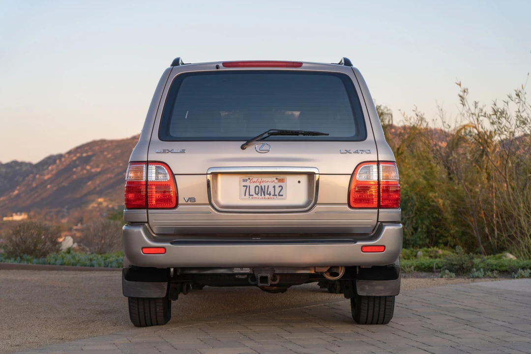 1998 Lexus LX 2nd Gen - Image 8 of 31