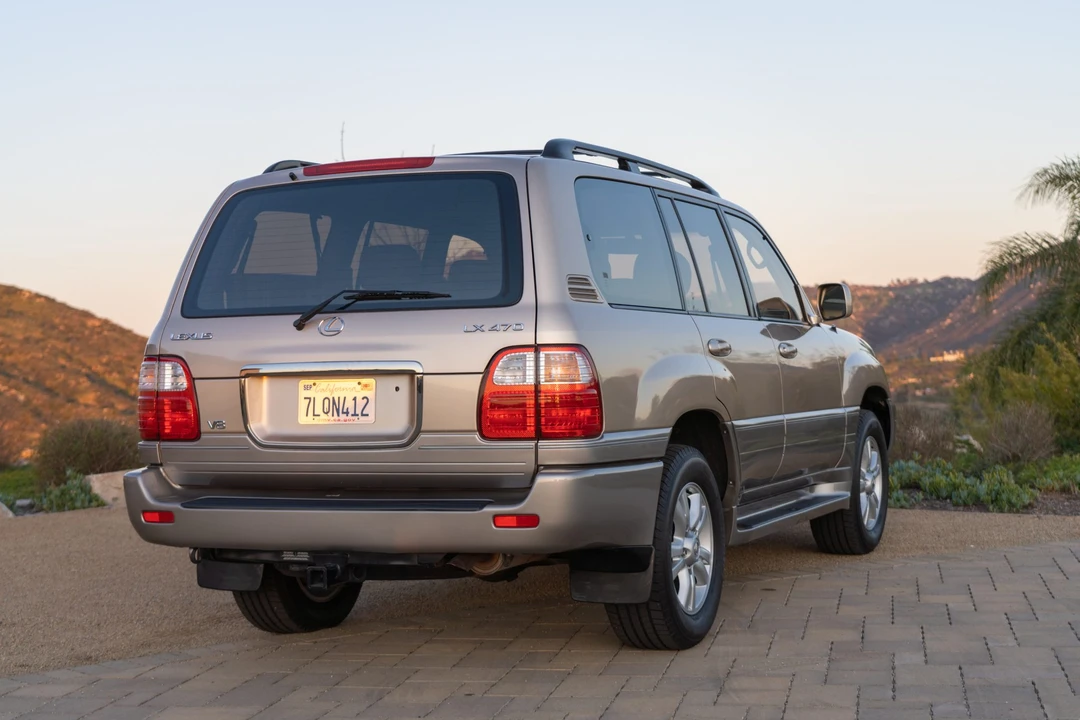 1998 Lexus LX 2nd Gen - Image 9 of 31