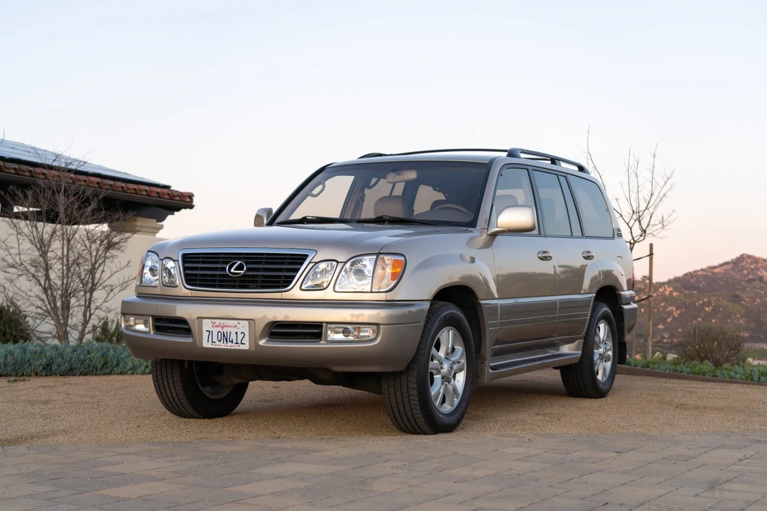 1998 Lexus LX 2nd Gen - Image 2 of 31