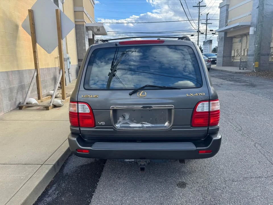 1998 Lexus LX 2nd Gen - Image 3 of 10