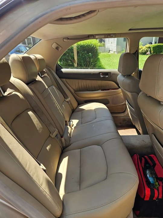1998 Lexus LS 2nd Gen - Image 3 of 5