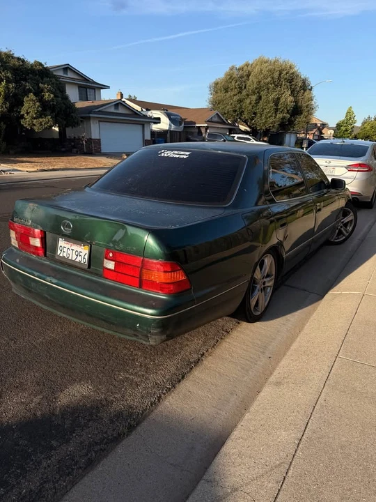 1998 Lexus LS 2nd Gen - Image 5 of 6