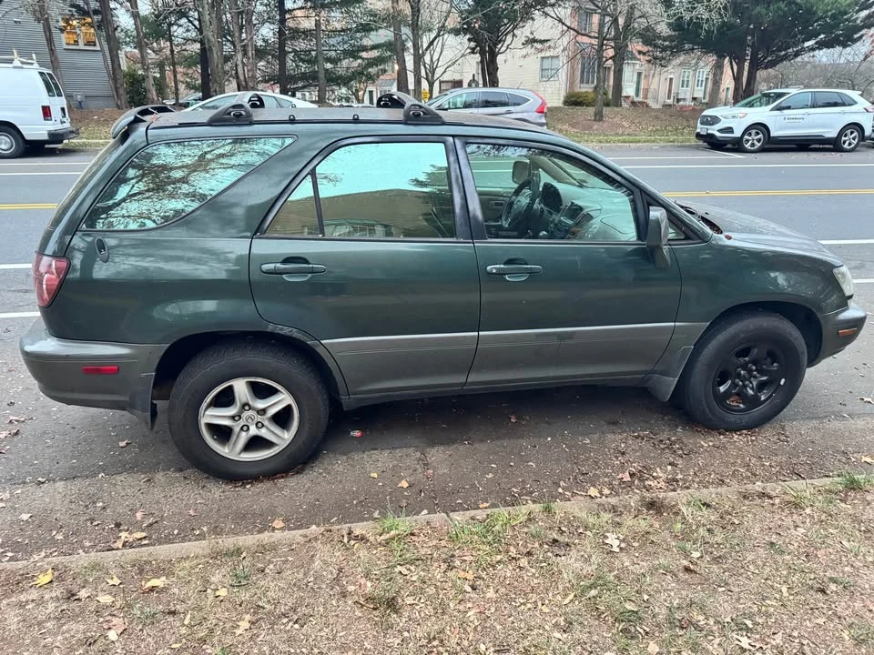 1998 Lexus RX 1st Gen - Image 3 of 7