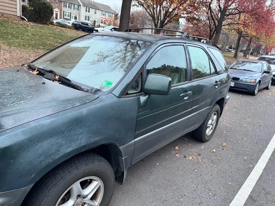 1998 Lexus RX 1st Gen - Image 4 of 7