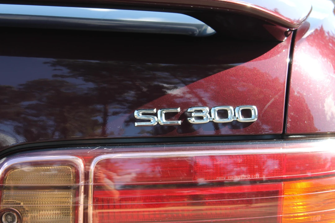 1998 Lexus SC400 - Image 24 of 31