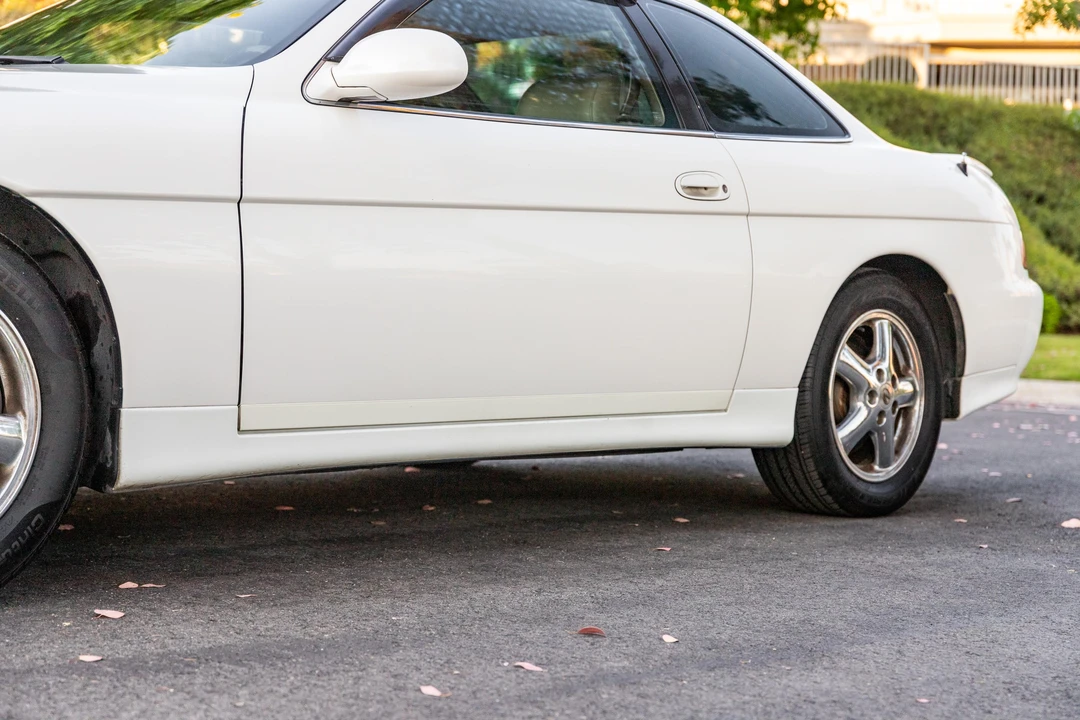 1998 Lexus SC400 - Image 13 of 31