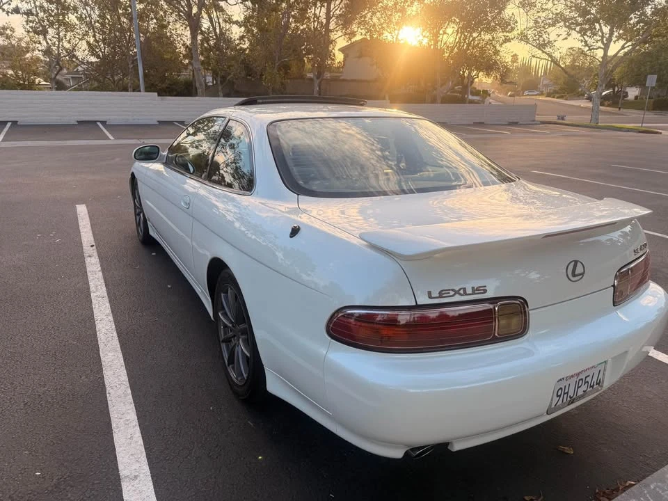1998 Lexus SC400 - Image 4 of 18