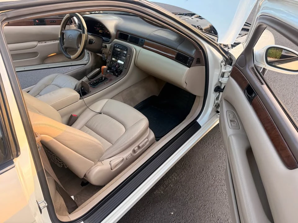 1998 Lexus SC400 - Image 13 of 18
