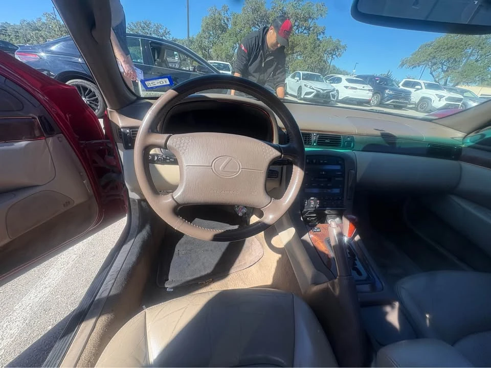 1998 Lexus SC - Image 11 of 15