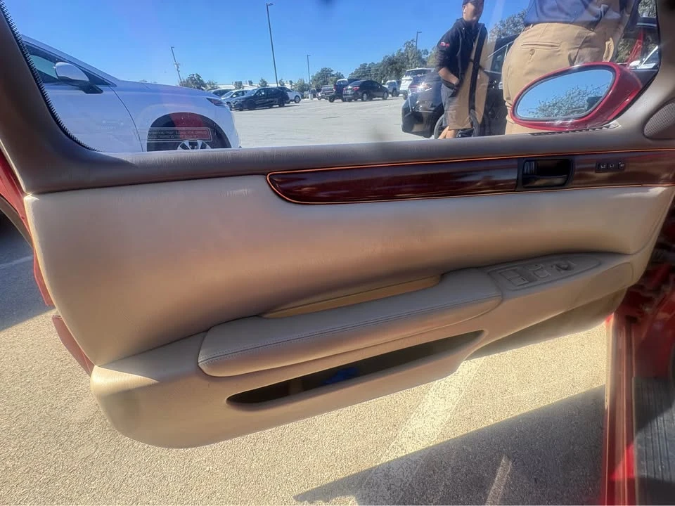 1998 Lexus SC - Image 10 of 15