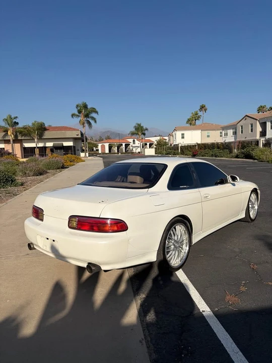 1998 Lexus SC400 - Image 4 of 13