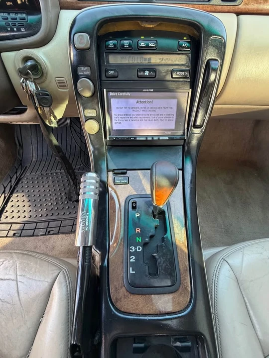 1998 Lexus SC400 - Image 12 of 13