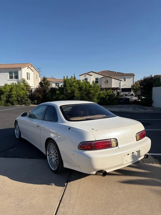 1998 Lexus SC400 - Image 5 of 13