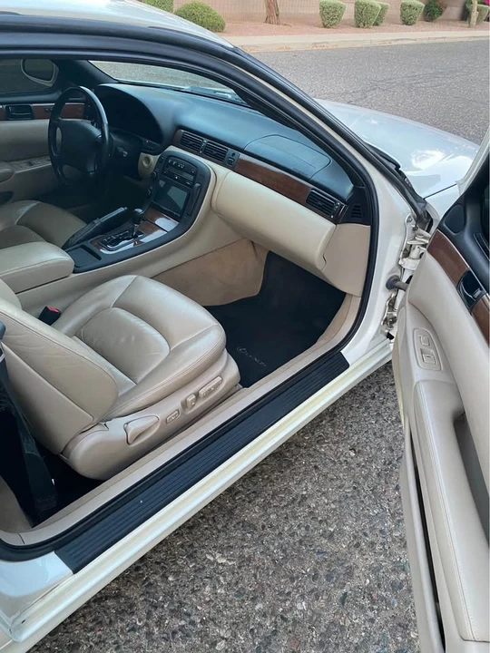 1998 Lexus SC400 - Image 10 of 15