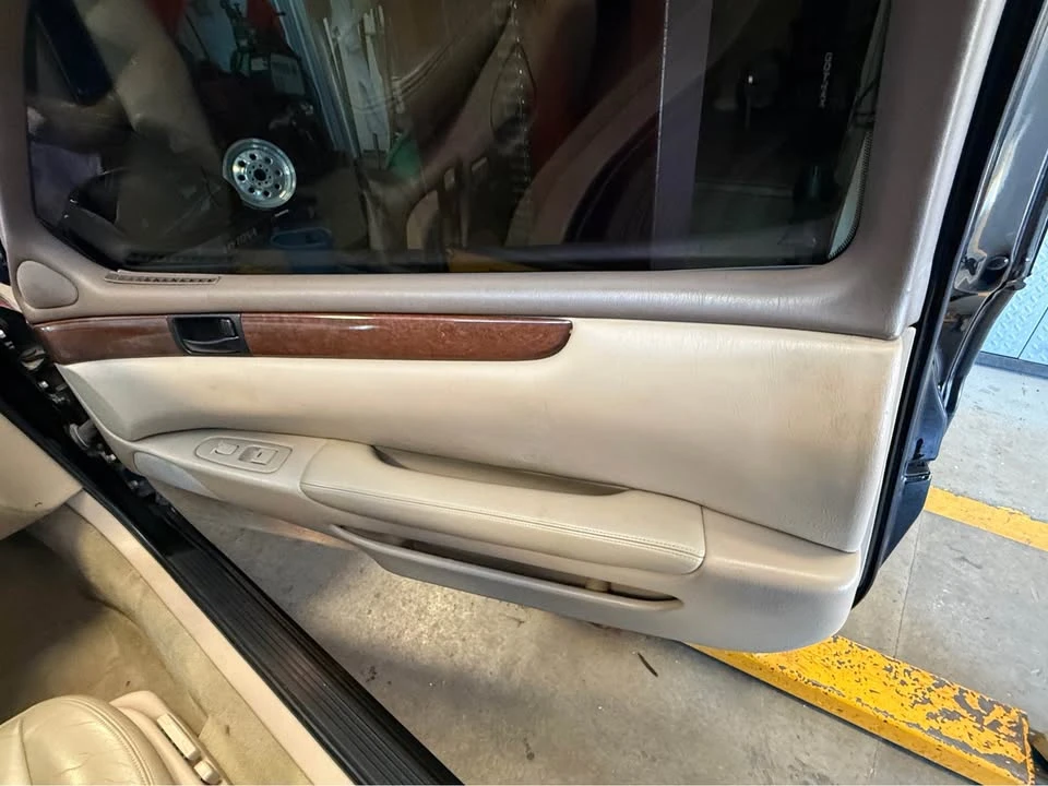 1998 Lexus SC400 - Image 13 of 20