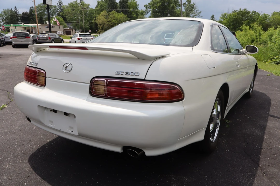1998 Lexus SC400 - Image 10 of 31