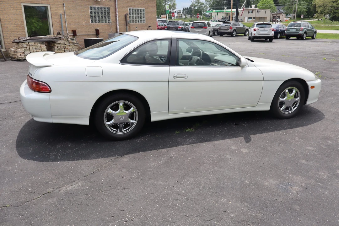 1998 Lexus SC400 - Image 12 of 31