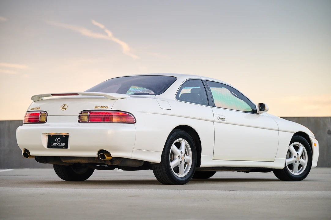 1998 Lexus SC400 - Image 10 of 31