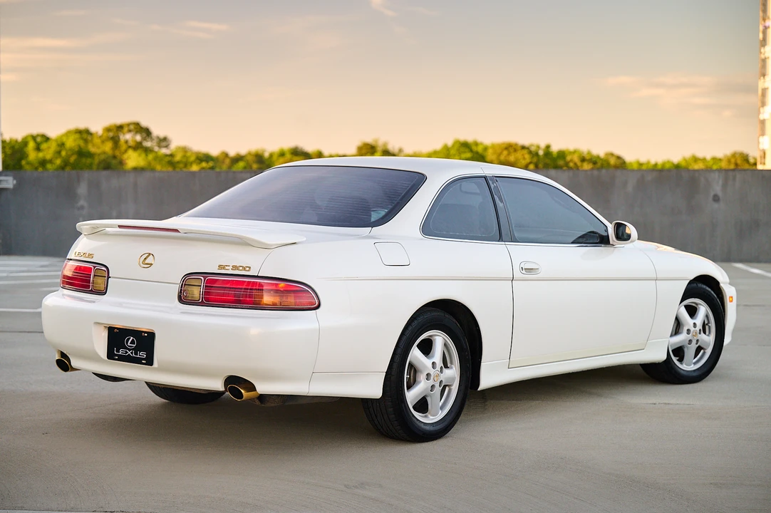 1998 Lexus SC400 - Image 11 of 31