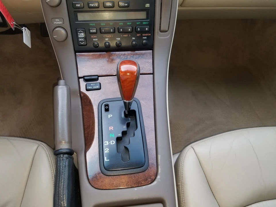 1998 Lexus SC400 - Image 26 of 31