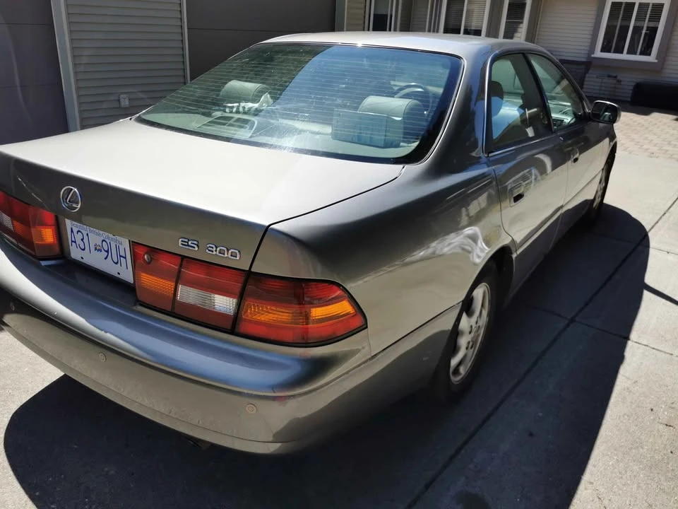 1998 Lexus ES 3rd Gen - Image 3 of 5