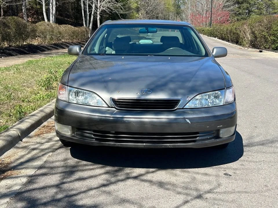 1998 Lexus ES 3rd Gen - Image 2 of 9