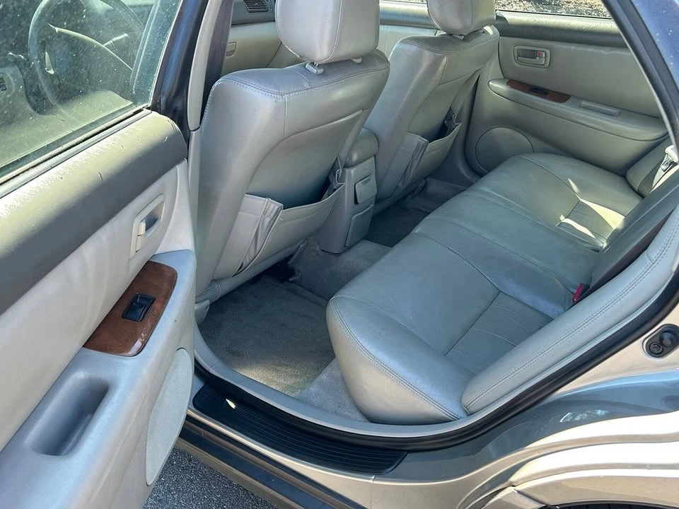 1998 Lexus ES 3rd Gen - Image 6 of 9