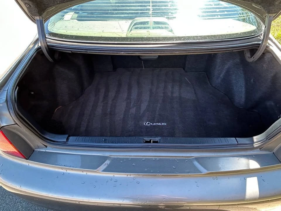 1998 Lexus ES 3rd Gen - Image 9 of 9