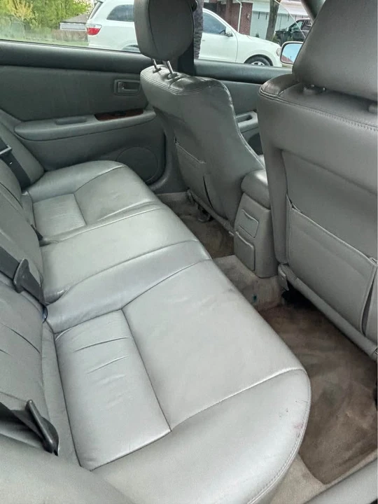 1998 Lexus ES 3rd Gen - Image 9 of 12