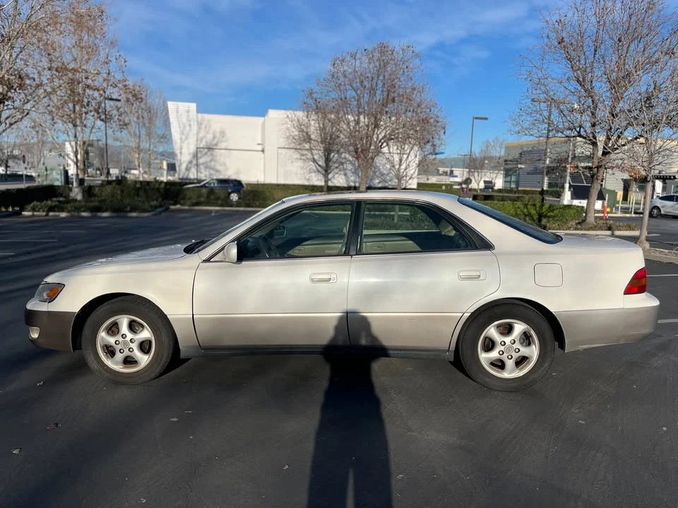 1998 Lexus ES 3rd Gen - Image 7 of 20