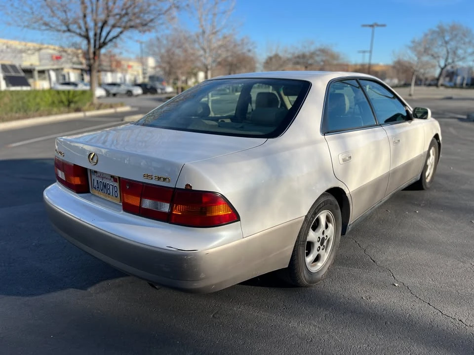 1998 Lexus ES 3rd Gen - Image 3 of 20
