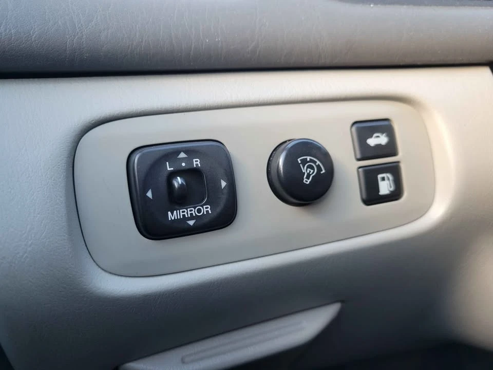 1998 Lexus ES 3rd Gen - Image 15 of 18