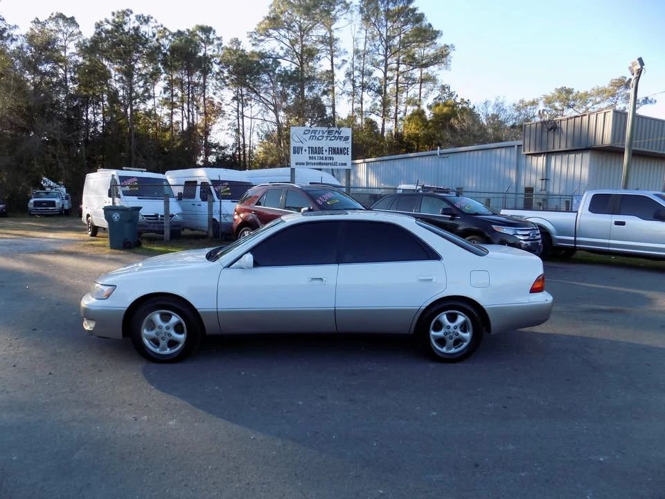1998 Lexus ES 3rd Gen - Image 2 of 18