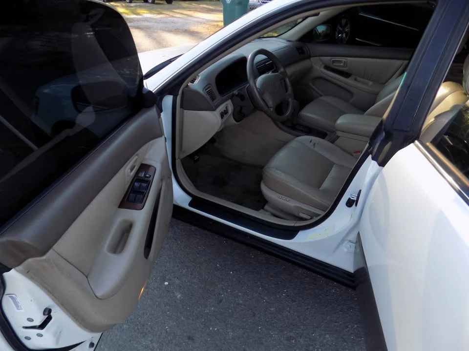 1998 Lexus ES 3rd Gen - Image 7 of 18