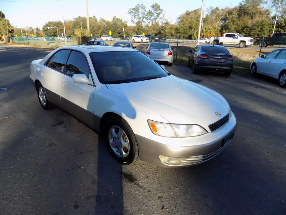 1998 Lexus ES 3rd Gen - Image 6 of 18