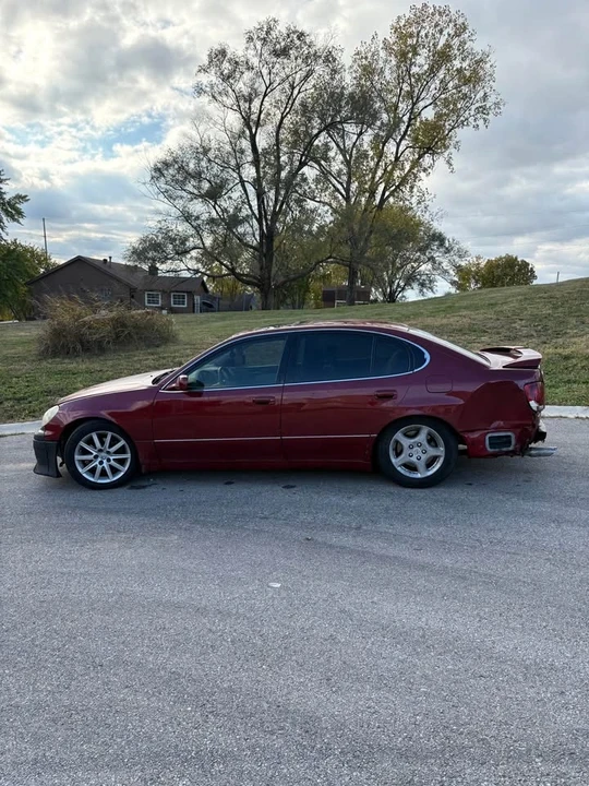 1998 Lexus GS 2nd Gen - Image 8 of 16
