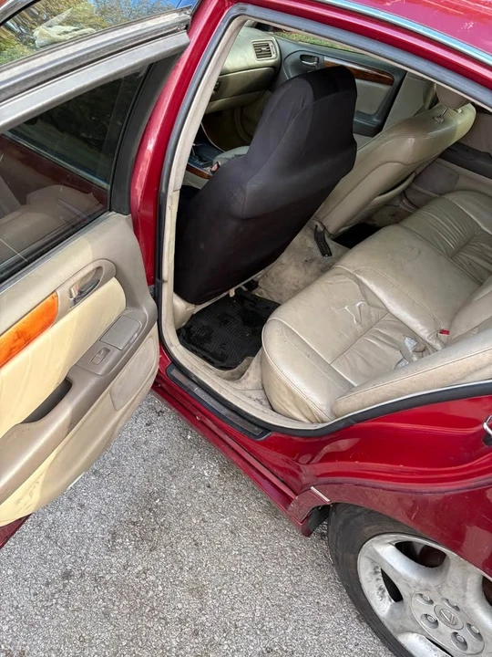 1998 Lexus GS 2nd Gen - Image 14 of 16